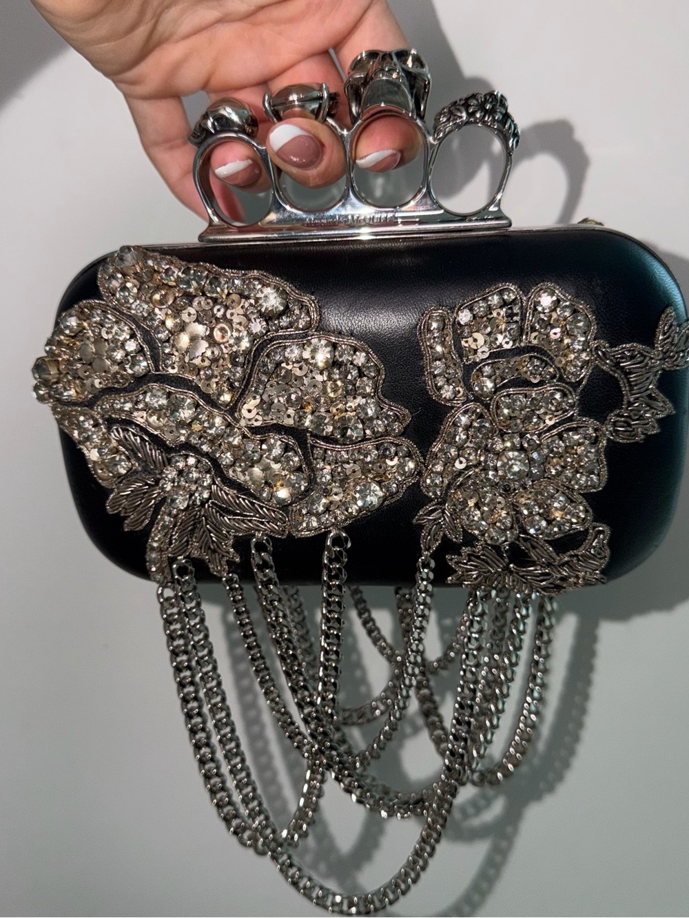 ALEXANDER MCQUEEN RUNWAY Embellished Black Floral Knuckle-Handle Clutch - Picture 2 of 6